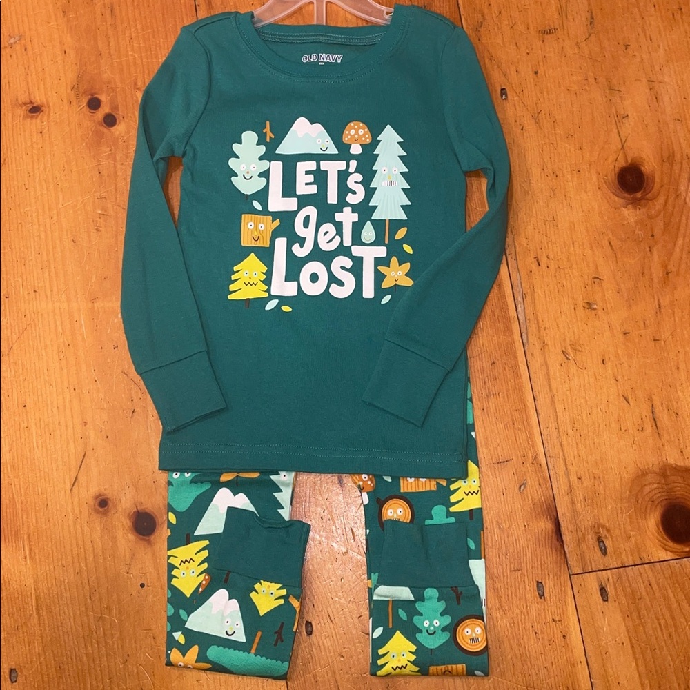 Old Navy Christmas Pajamas let’s get lost Elastic waist Kids Size 3T